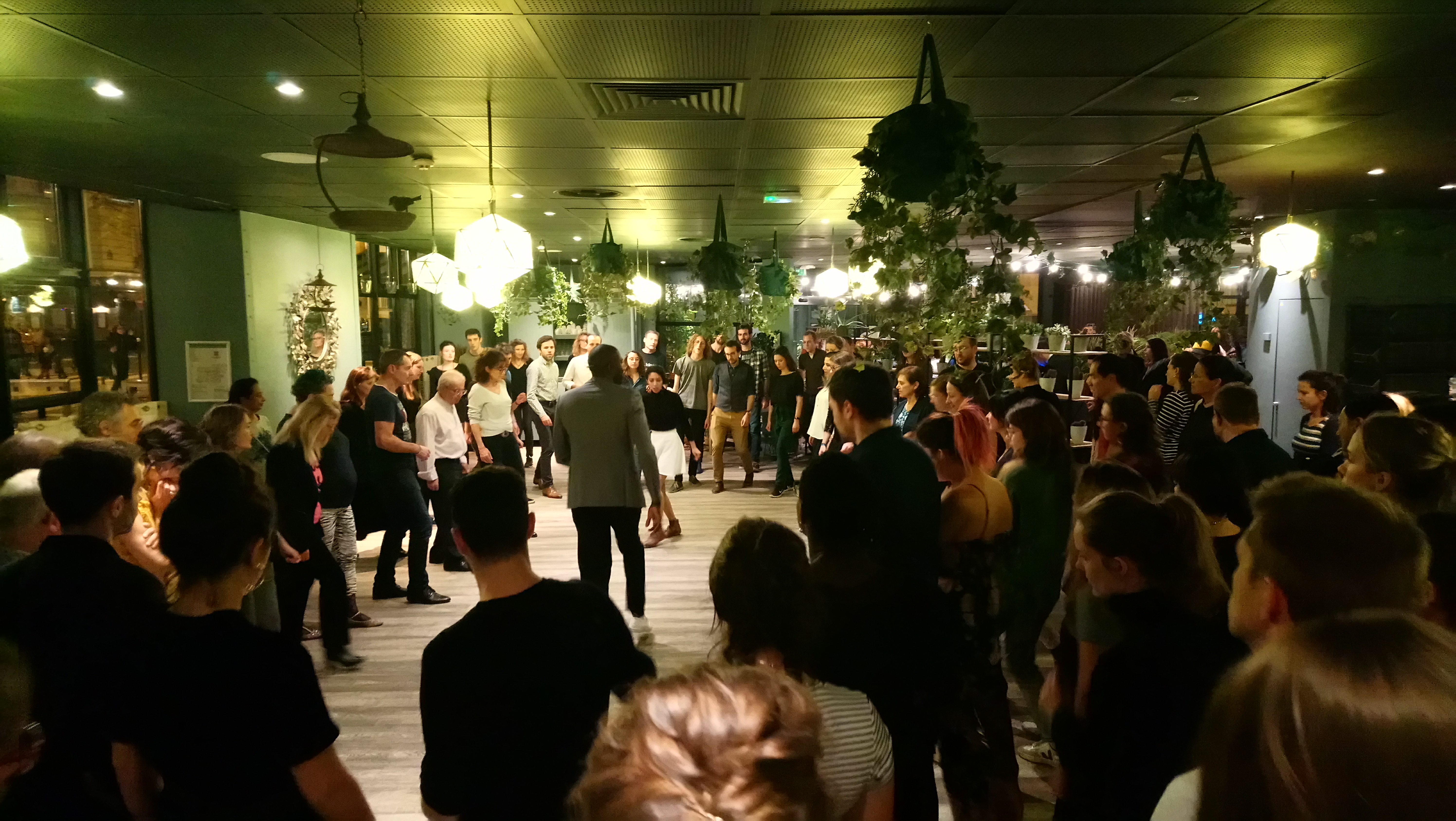 Ibis Lindy Hop.JPG (5.40 MB)